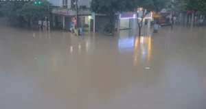 TP Thái Nguyên thành biển nước sau cơn mưa lớn