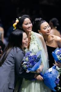 HHen Niê: Hạnh Phúc Khi Trở Thành Ánh Hào Quang Trên Sàn Diễn Thời Trang 
