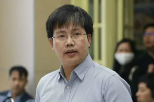 Biển Đông xuất hiện bão mạnh