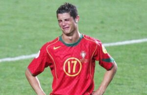 Ronaldo giúp Bồ Đào Nha 4 lần vào chung kết, CR7 mơ được làm "nhân vật chính"