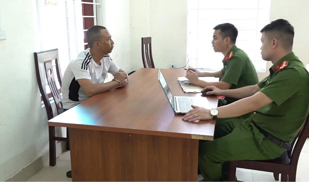 Bắt giữ đối tượng giả mạo công an