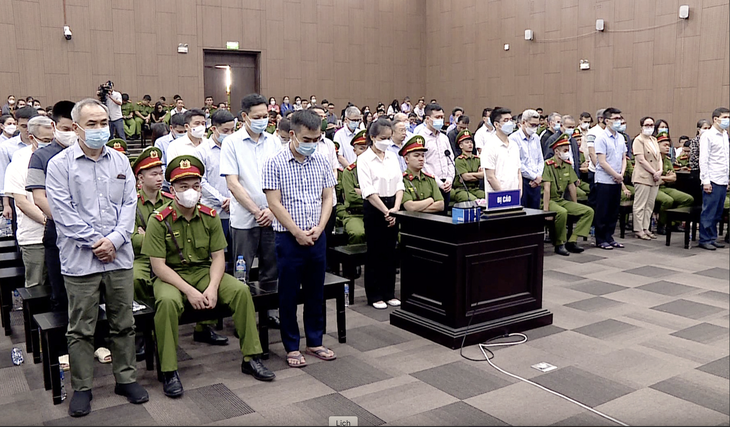 Tuyên án phúc thẩm 11 bị cáo