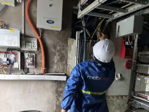 Các nhà mạng lớn ráo riết ứng phó bão số 3