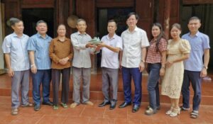 Nông dân Phú Thọ đào được hai trống đồng hơn 2.500 năm tuổi 