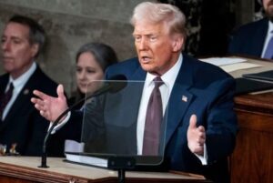 Trump bức xúc trước lập trường cứng rắn của Zelensky