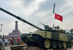 Cận cảnh xe tăng T-90S của Binh chủng Tăng thiết giáp