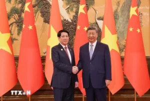 Việt Nam coi phát triển quan hệ với Trung Quốc