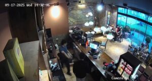 Công an phường Vĩnh Tuy vào cuộc vụ hành hung nhân viên quán cafe chỉ vì nhắc nhở không hút thuốc