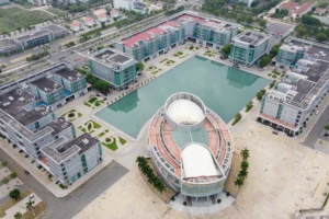 Đề xuất đổi trung tâm hành chính 1.000 tỷ thành trường học