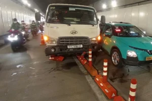 4 ôtô tông liên hoàn trong hầm Thủ Thiêm