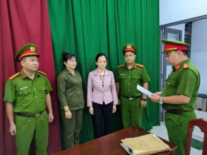 Bác sĩ nha khoa Tuyết Chinh