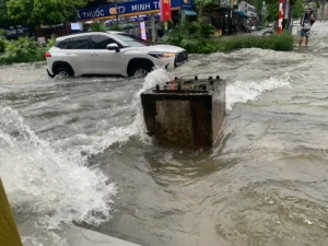Mưa lớn kéo dài