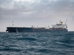 Lệnh trừng phạt của Mỹ khiến 48 triệu thùng dầu Nga mắc kẹt giữa biển khơi