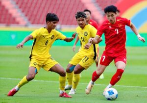 U22 Việt Nam đại chiến U22 Malaysia: Đình Bắc rực sáng, hàng công bùng nổ